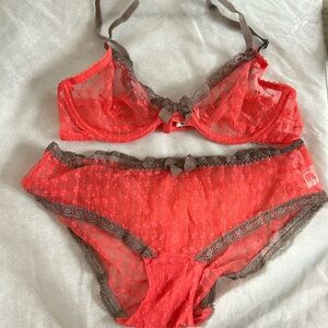 Huit NWOT bra and panty set 3 pieces